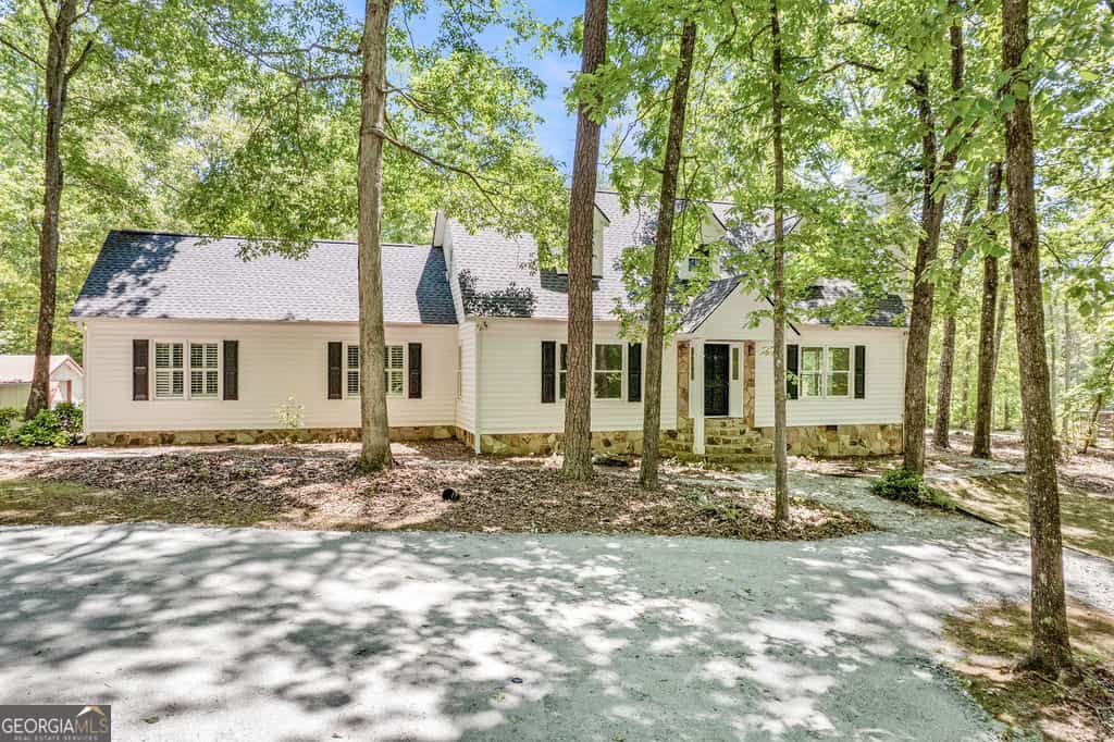 230 Haynes RD, Moreland, GA 30259