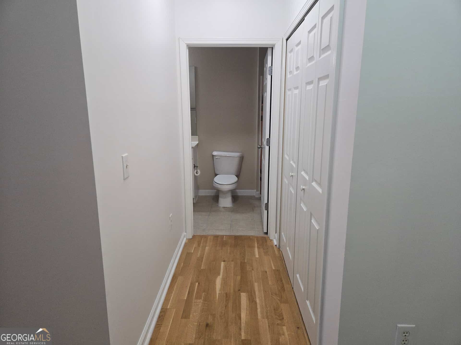 Listing photo 6
