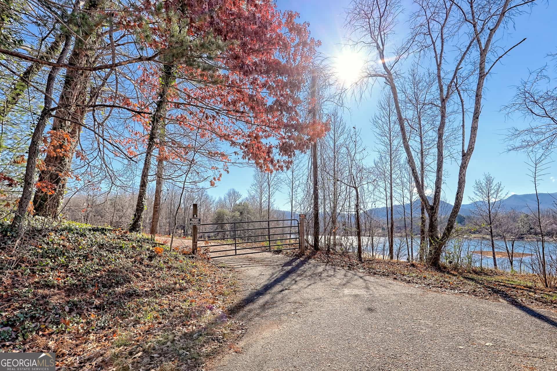 314 Lakeside DR, Hiawassee, GA 30546