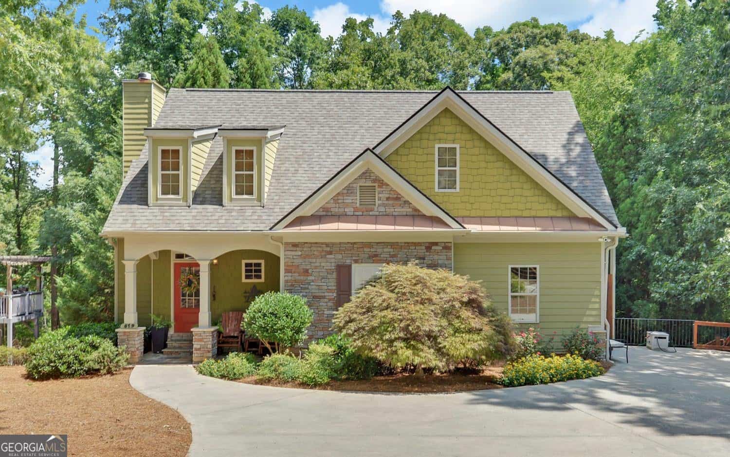819 Tranquility LN, Hartwell, GA 30643