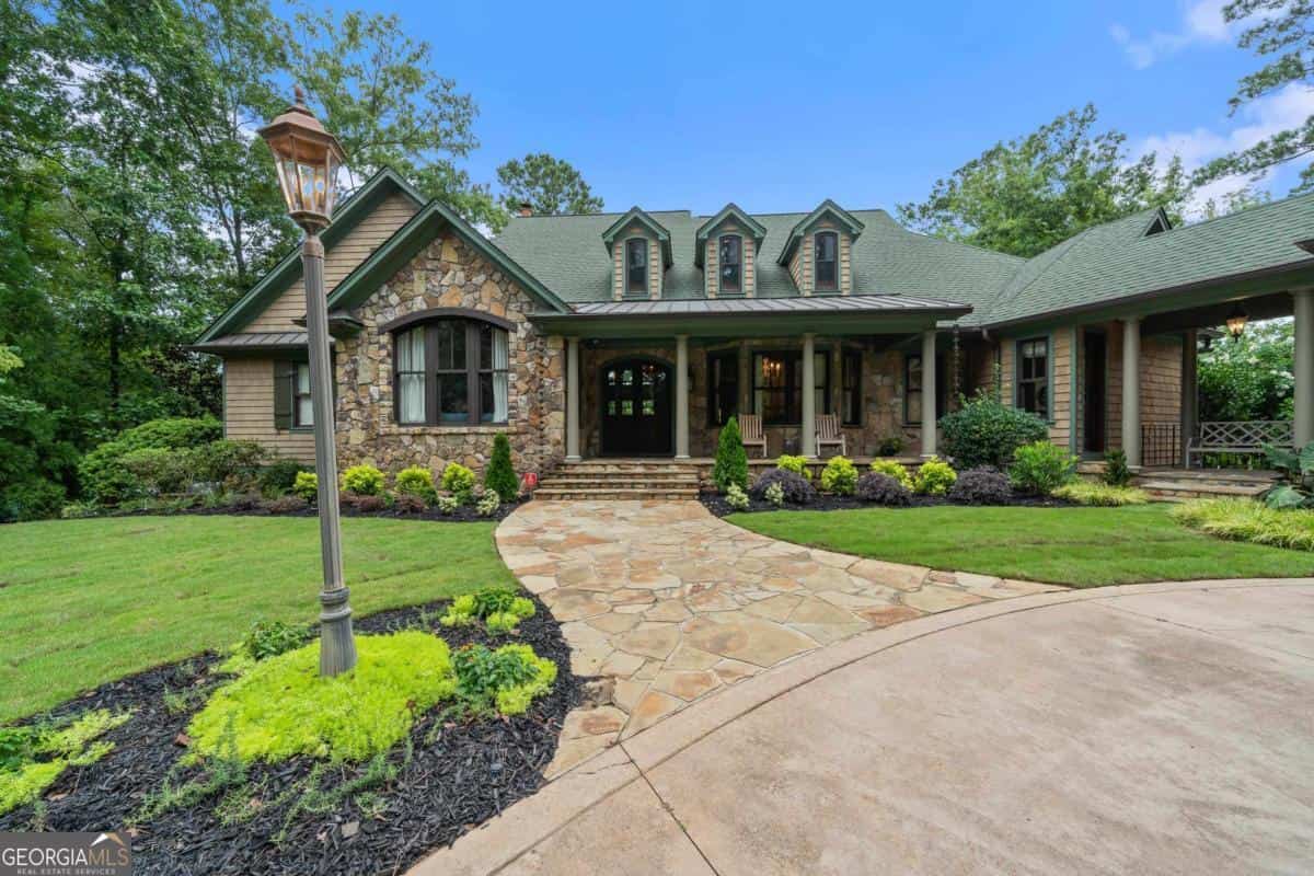 189 Reynolds DR, Eatonton, GA 31024