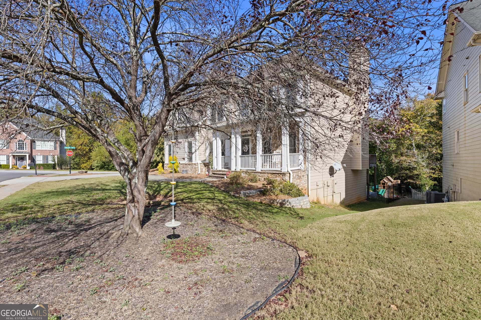 Listing photo 3