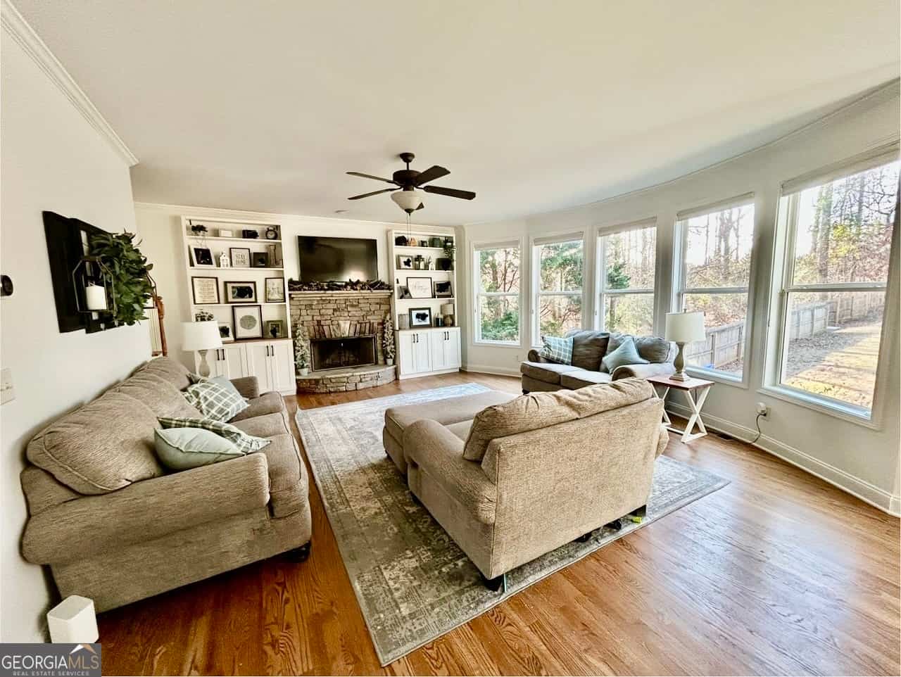 Listing photo 6