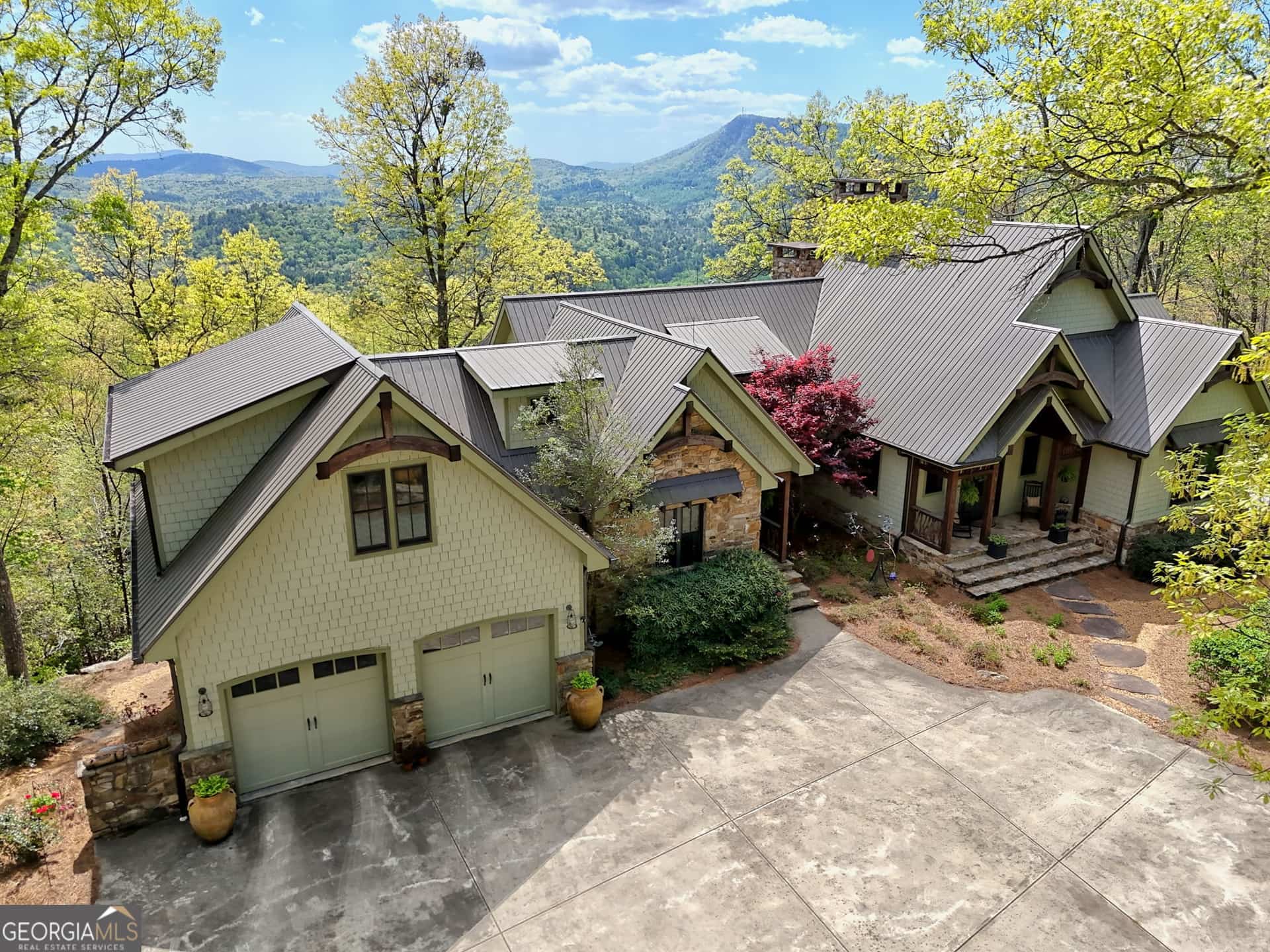 913 Tiger Pass DR, Tiger, GA 30576