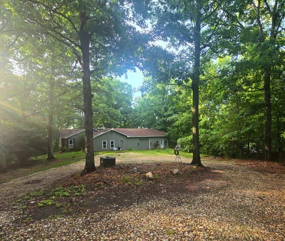 Listing photo 6