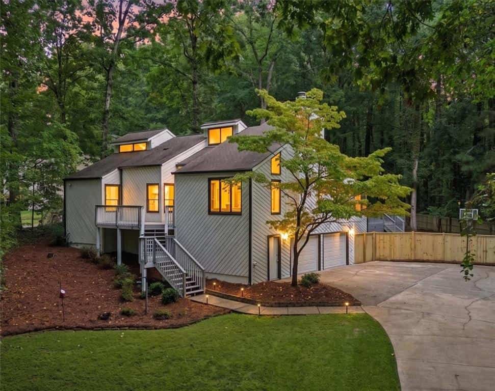 2215 Carlyle Drive, Marietta, GA 30062
