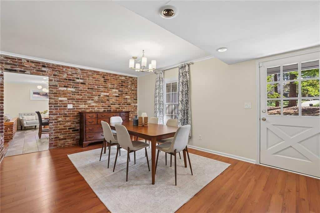 Listing photo 6