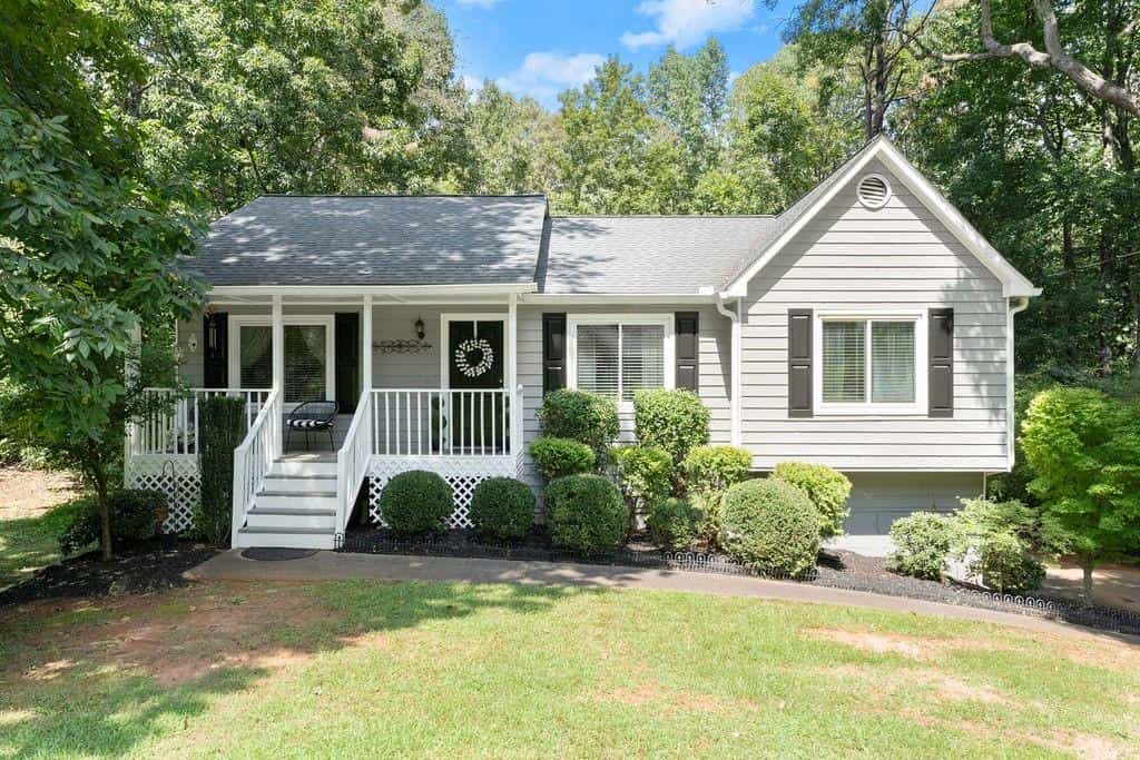 4323 Hillview Drive, Acworth, GA 30101