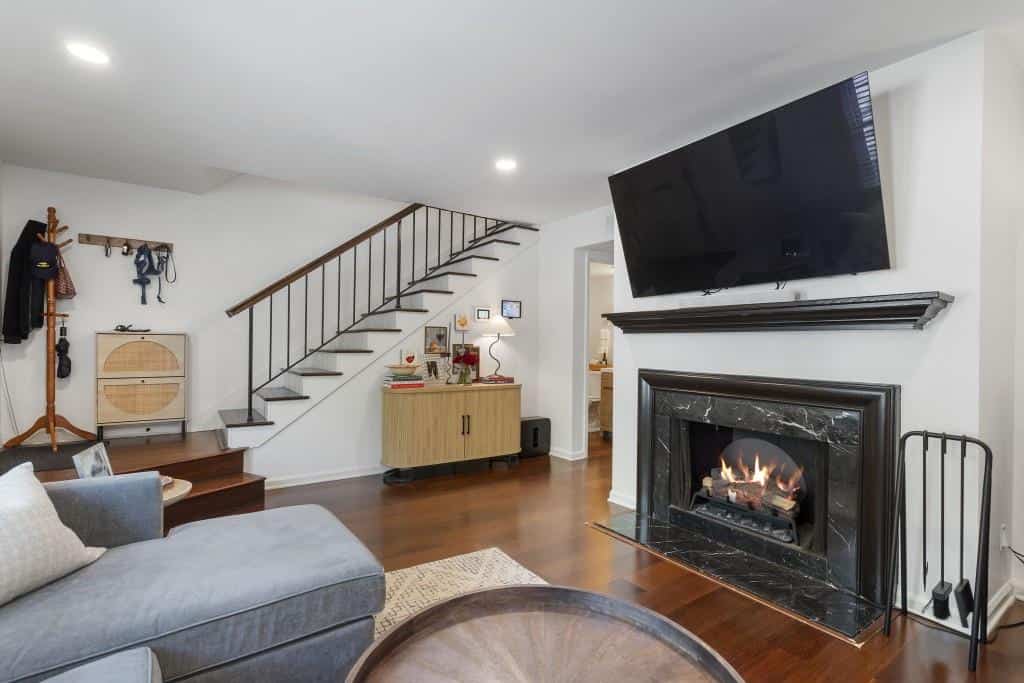 Listing photo 6