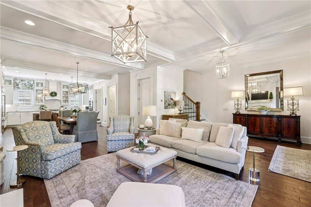 Listing photo 6