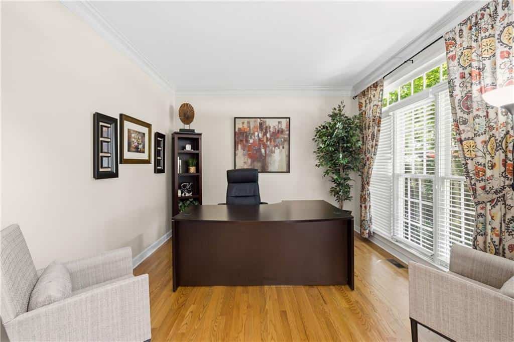 Listing photo 6