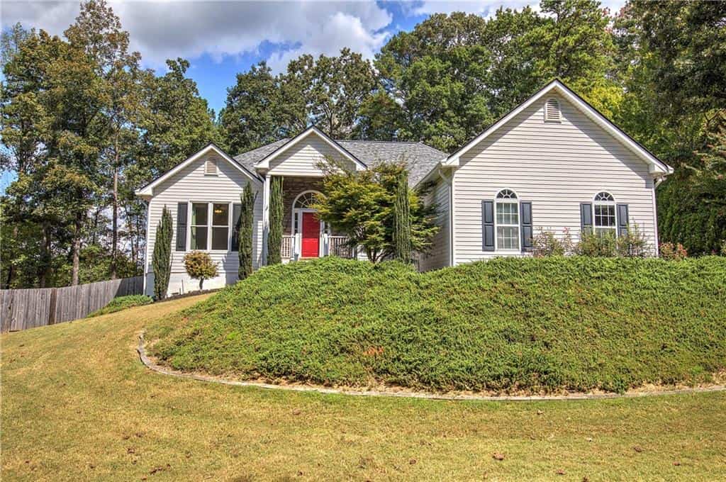 1082 Fieldstone Drive, Canton, GA 30114