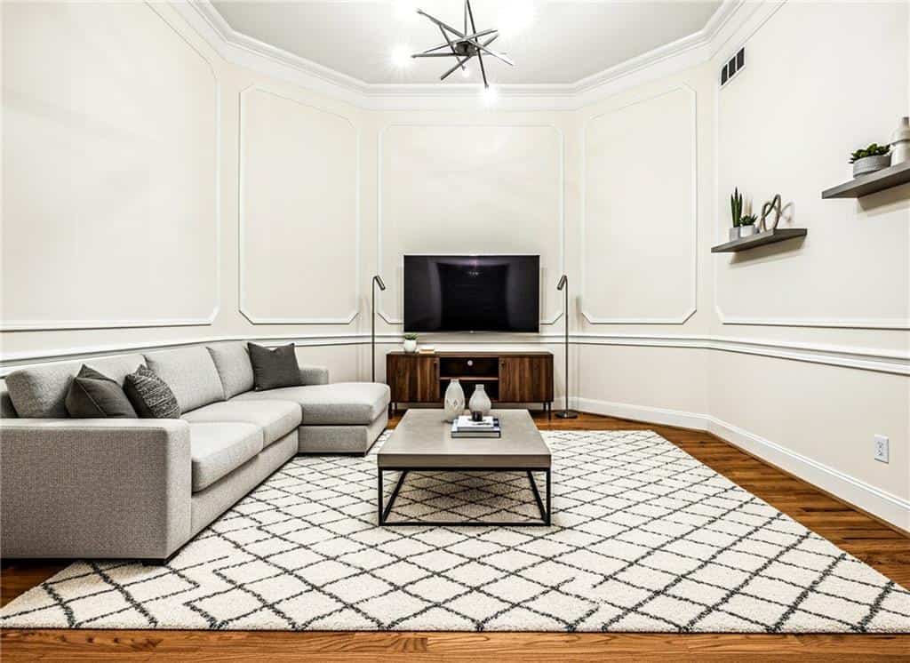 Listing photo 6