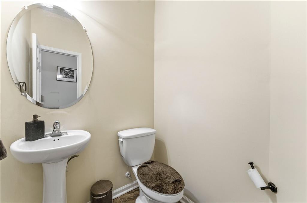 Listing photo 6