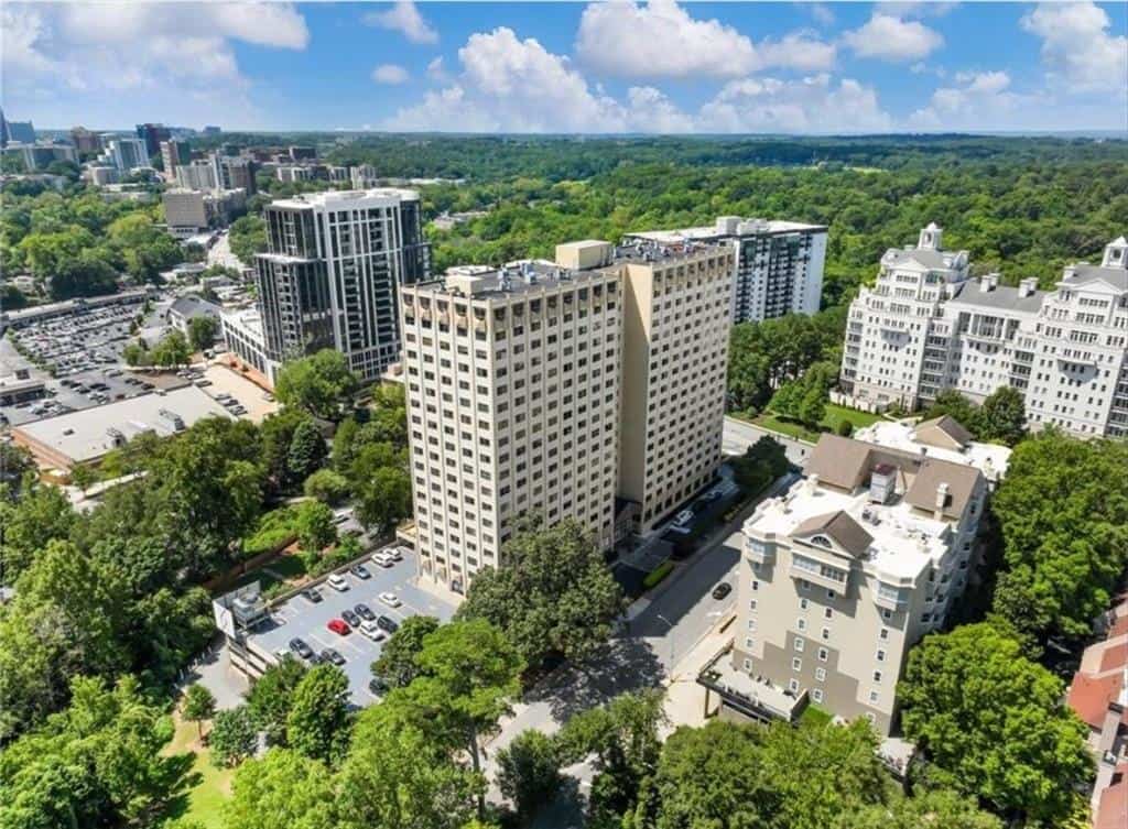2479 Peachtree Road Road NE 611 #611, Atlanta, GA 30305