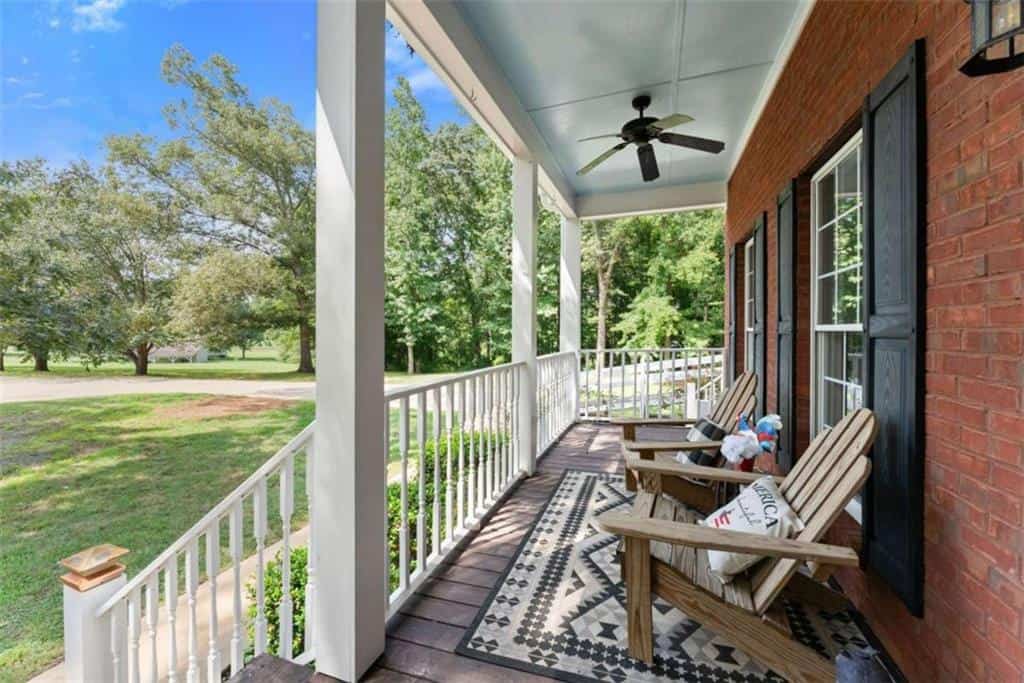 Listing photo 6