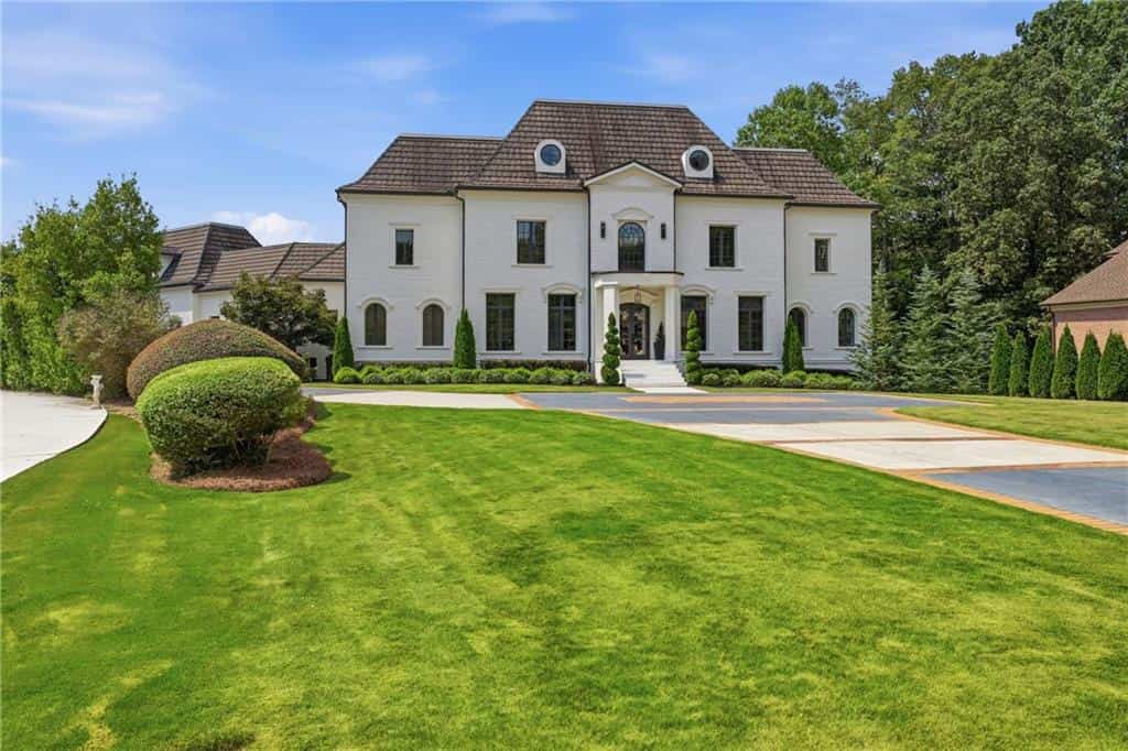 6520 Pembroke Place, Cumming, GA 30040