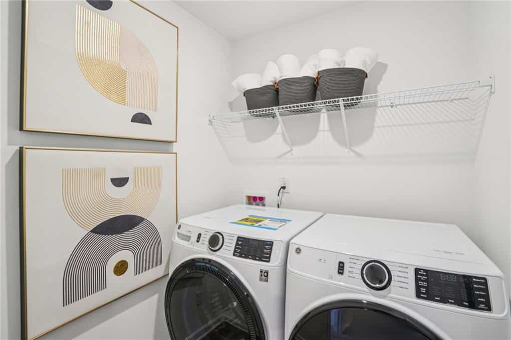 Listing photo 6