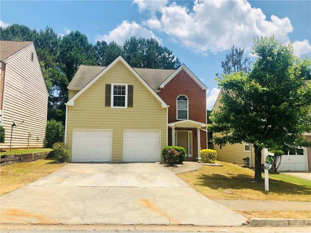 5280 Harbins Point Lane NW, Lilburn, GA 30047