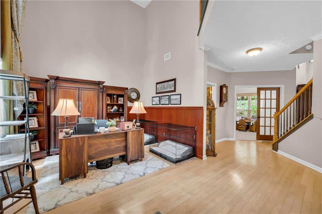 Listing photo 6