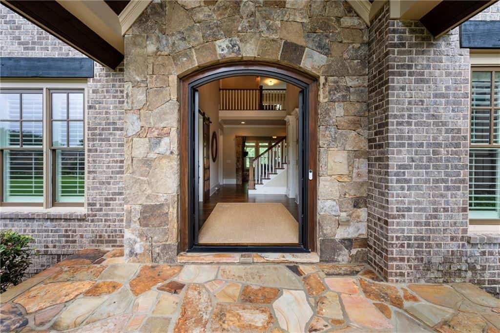 Listing photo 6