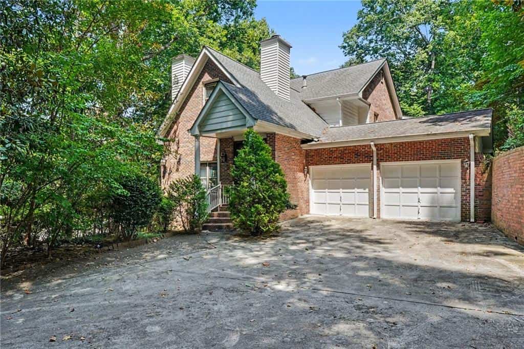6415 River Chase Circle, Sandy Springs, GA 30328