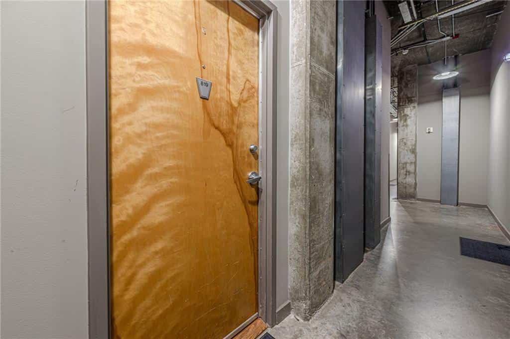 Listing photo 6