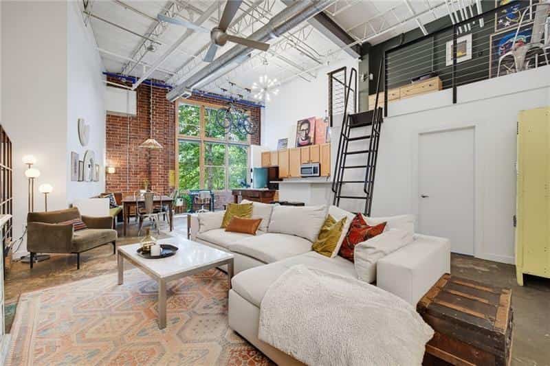 Listing photo 6