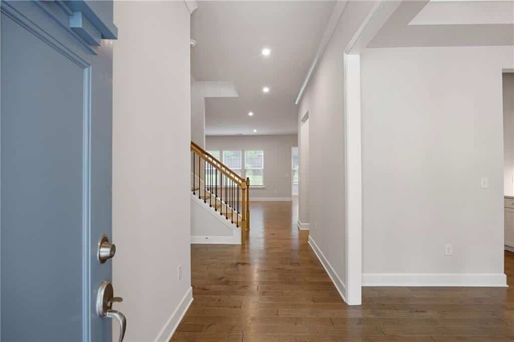 Listing photo 6