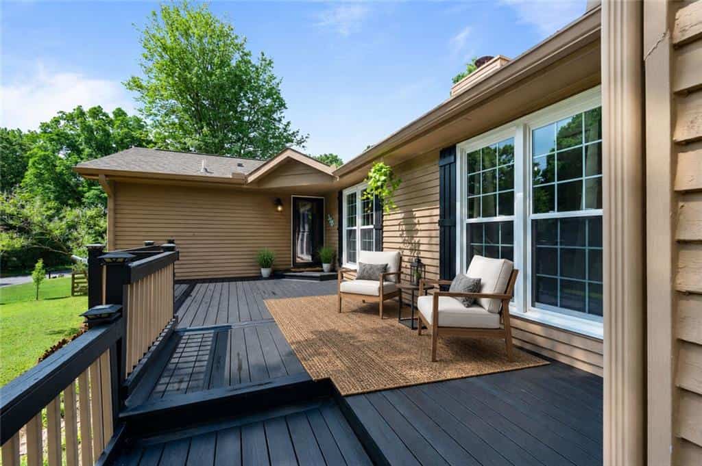 Listing photo 6