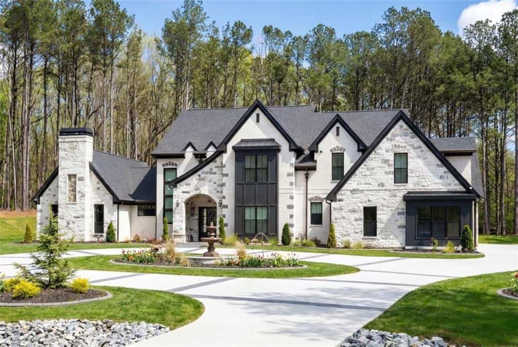 1315 Sandy Creek Road, Tyrone, GA 30290