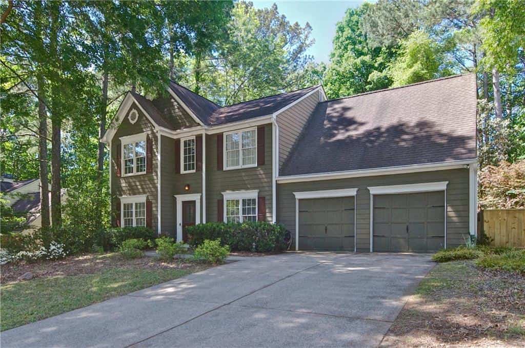 8004 Huntcliff Road, Woodstock, GA 30189