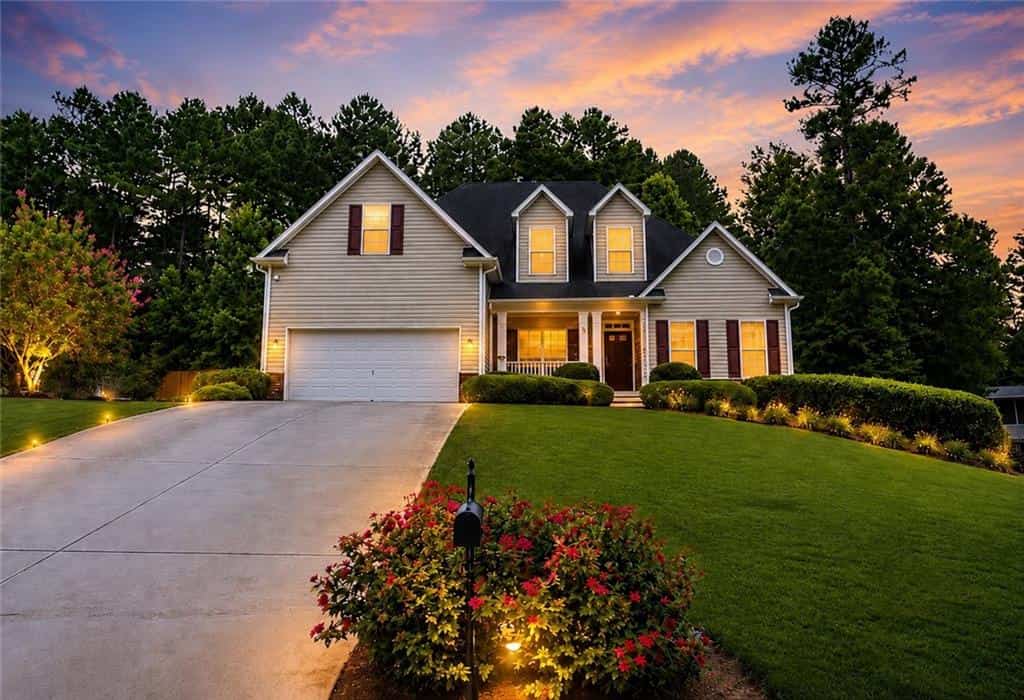 313 Vineyard Drive, Dallas, GA 30132