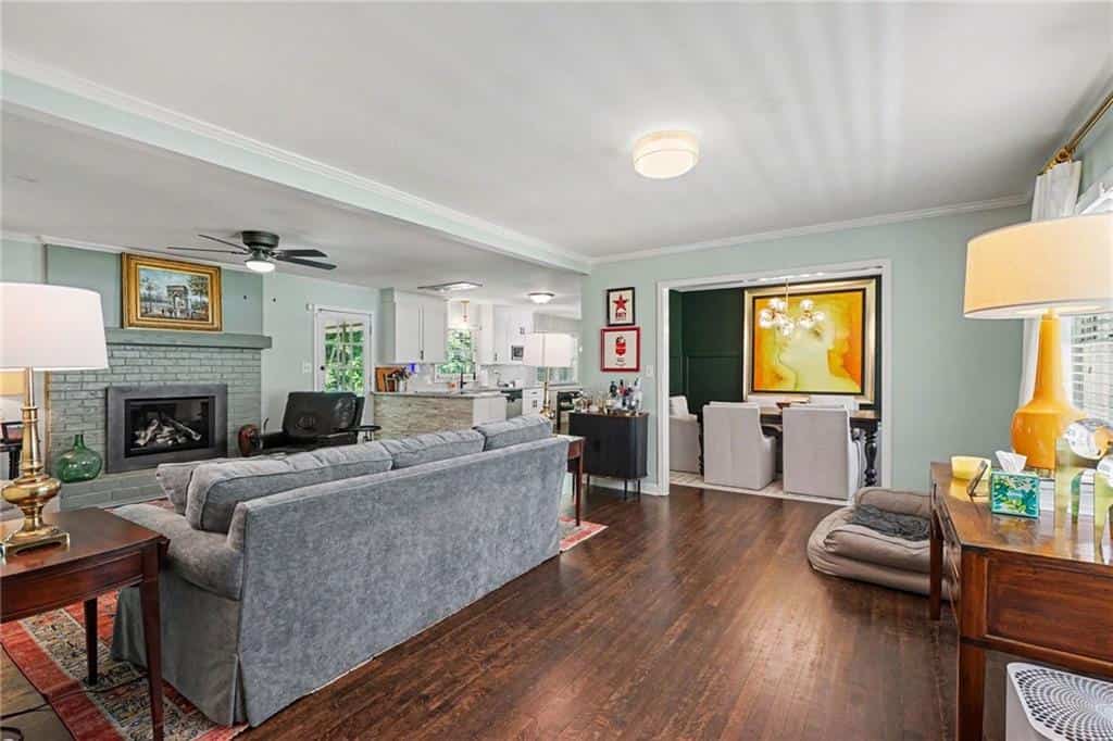 Listing photo 6