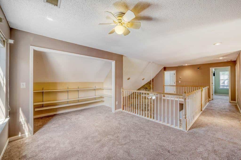 Listing photo 6