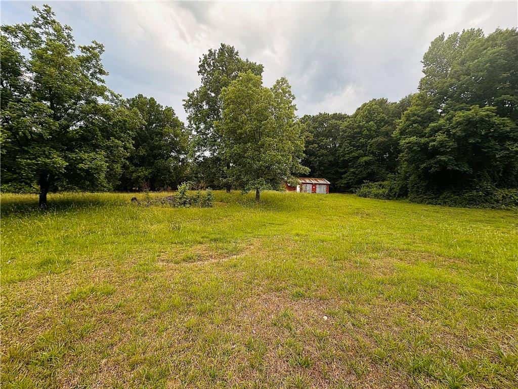 Listing photo 6