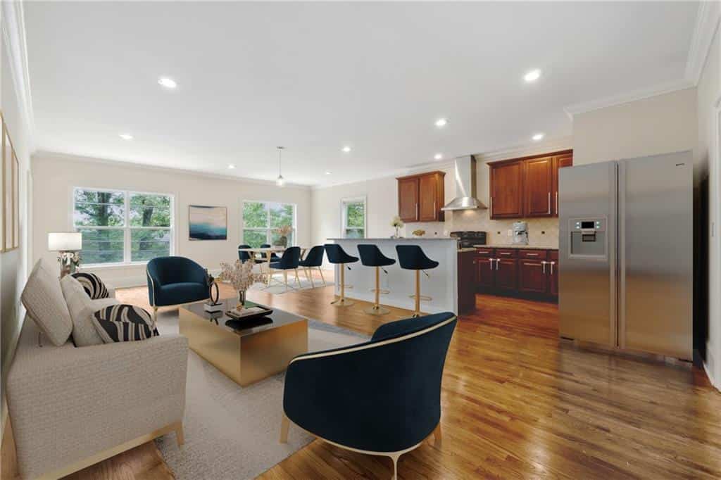 Listing photo 4