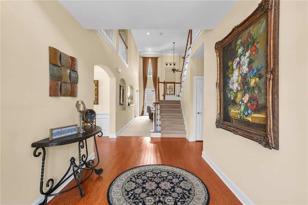 Listing photo 6