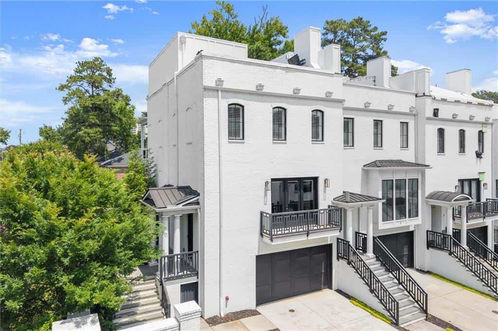 3667 Peachtree Road NE 1 #1, Atlanta, GA 30319