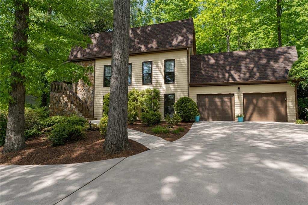 395 Nottingham Drive, Marietta, GA 30066