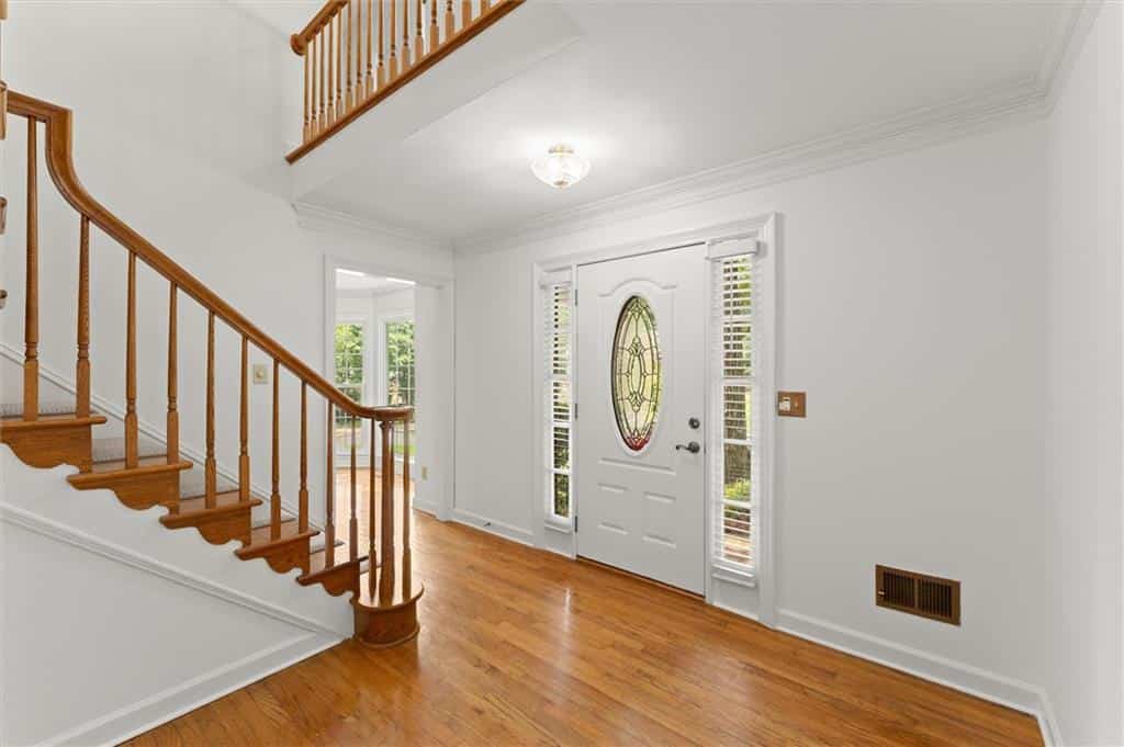 Listing photo 6