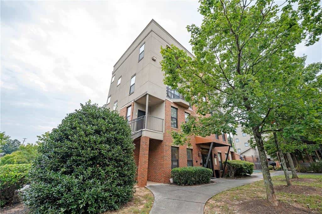 898 Oak Street SW 2006 #2006, Atlanta, GA 30310