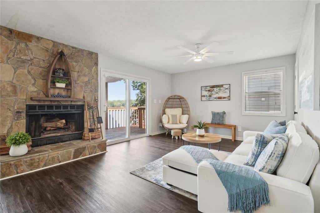 Listing photo 6