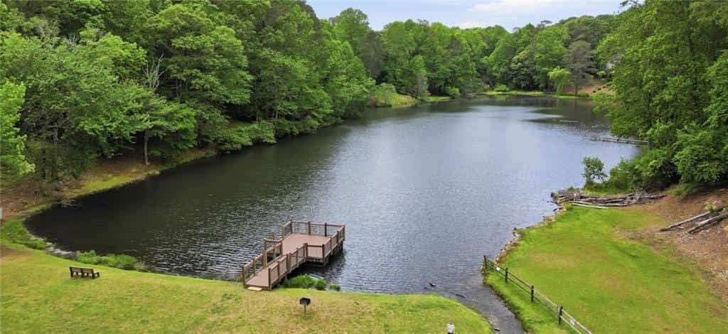 303 Gantt Trc, Woodstock, GA 30188