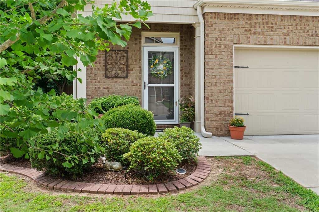 Listing photo 6