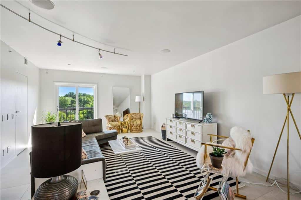 587 Virginia Avenue NE 1009 #1009, Atlanta, GA 30306