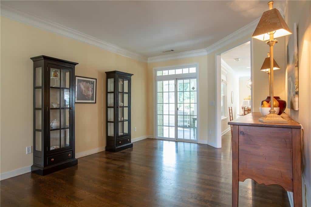 Listing photo 6