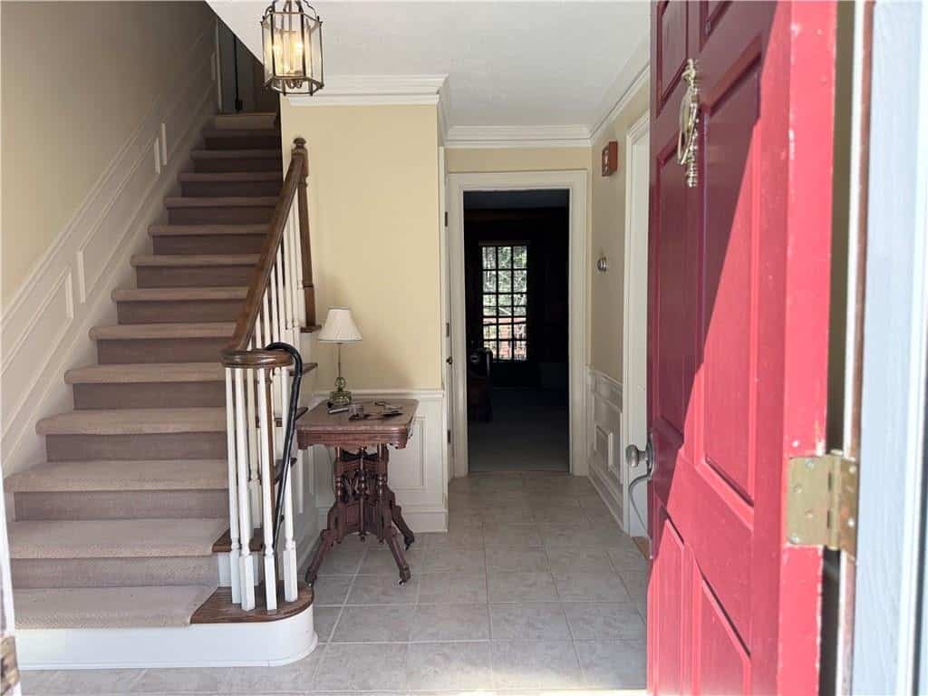Listing photo 6