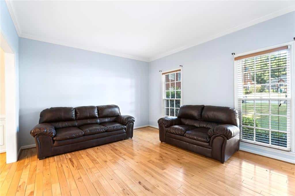 Listing photo 6