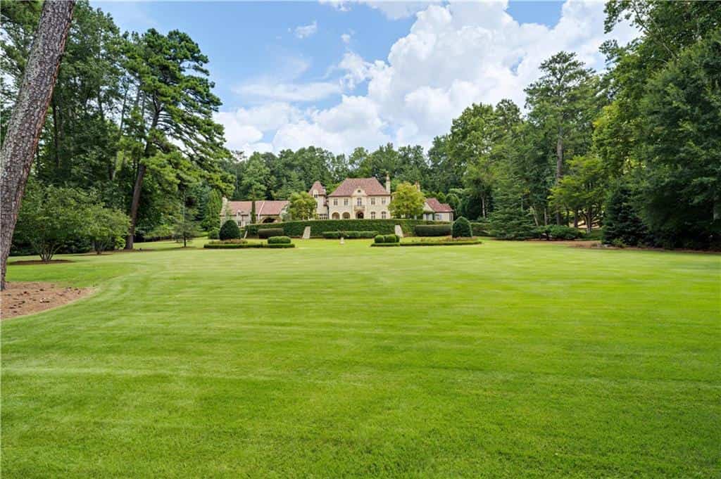 5375 Long Island Drive, Atlanta, GA 30327